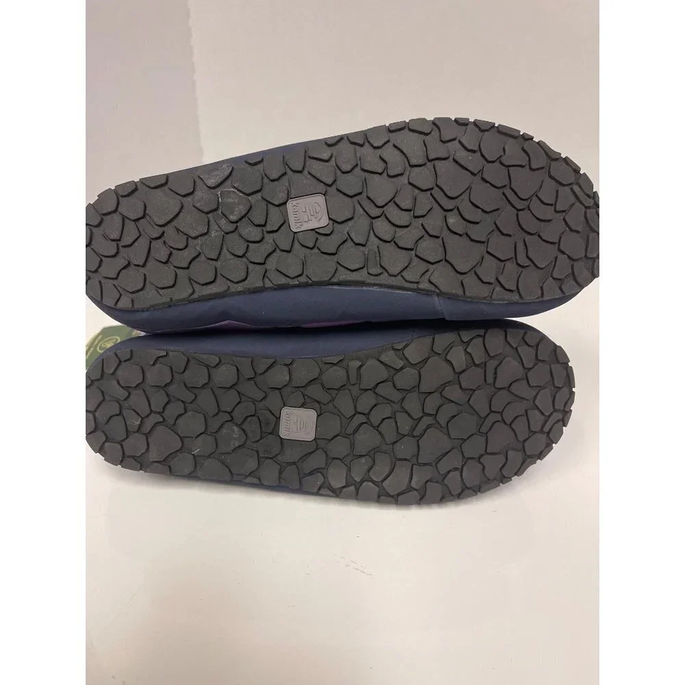 Kamik features slip